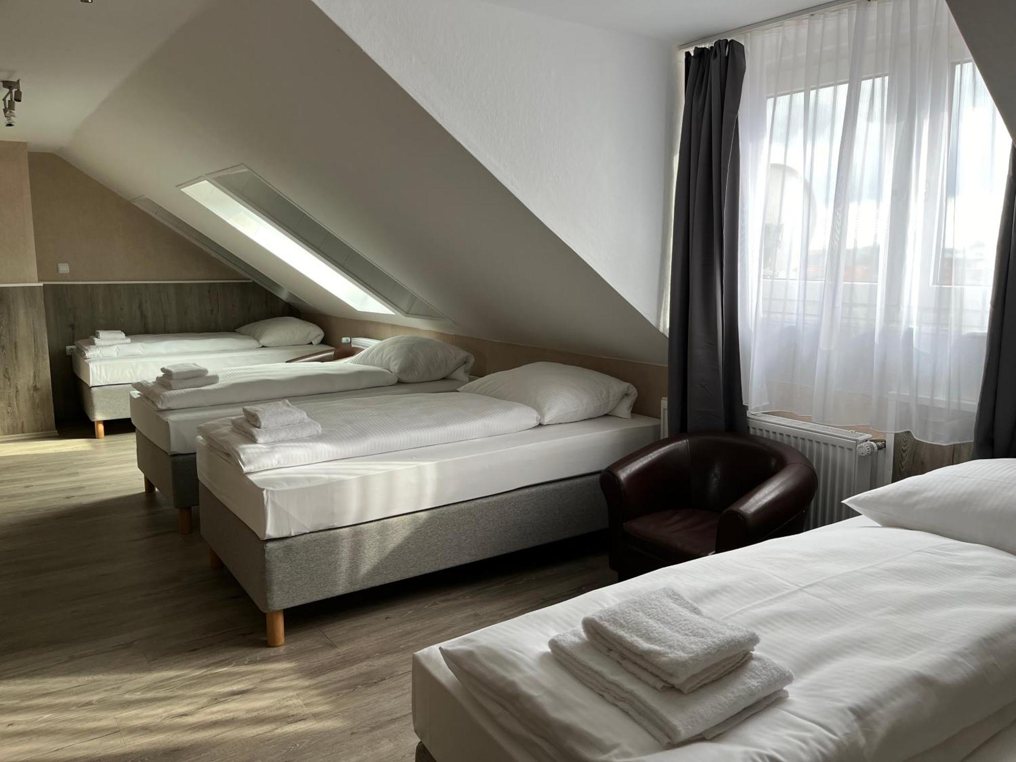 Skyline Hotel 3*